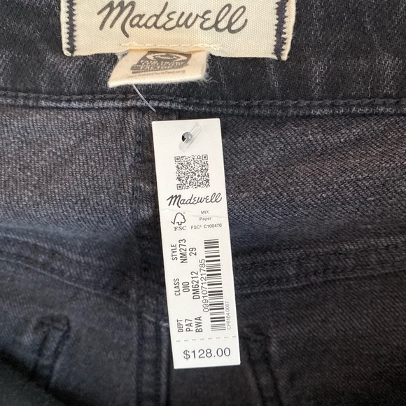Madewell Curvy 90’s Straight Jeans - Black - Picture 7 of 8